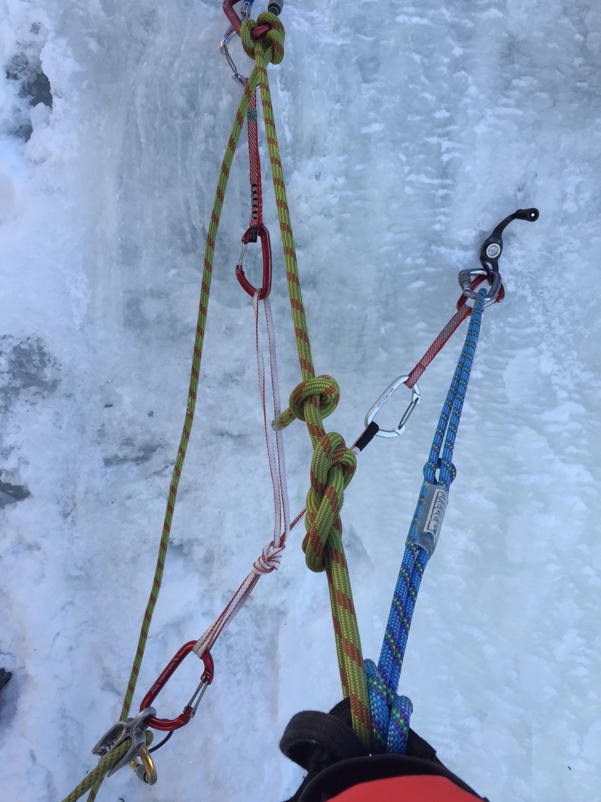 3single dynamic tether belay point.JPG